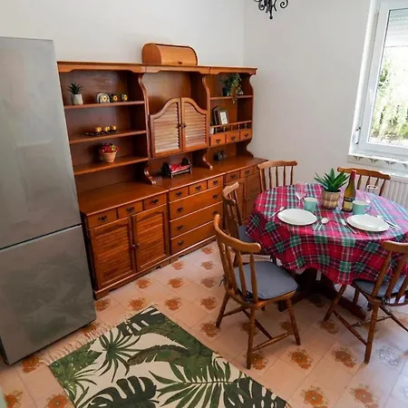 15min To - With Garage & Balcony Balatonfured